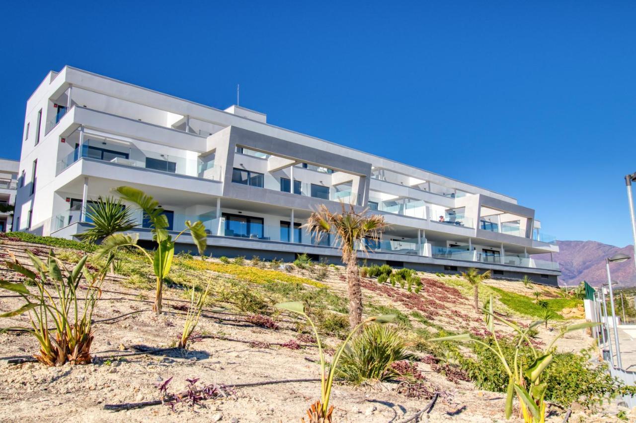 קסרס Newly Constructed 2 Bed Apartment With Sea Views מראה חיצוני תמונה